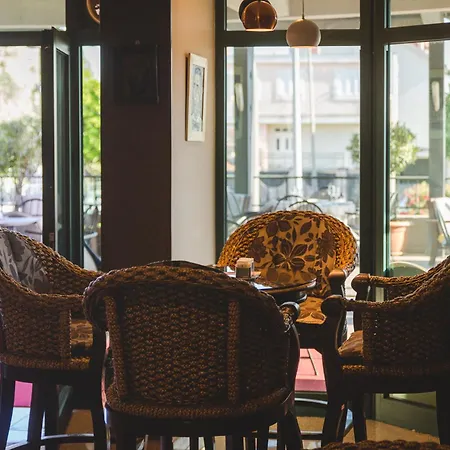 Keto Hotel