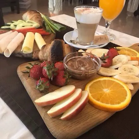 Keto 3*